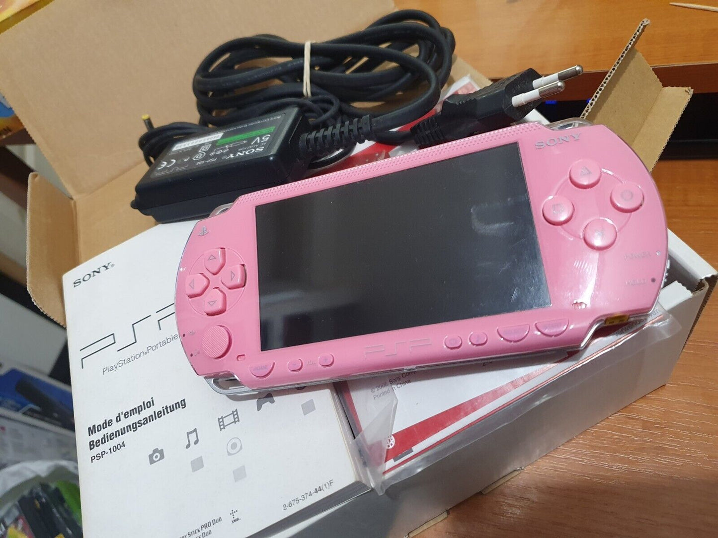 Console Sony PSP 3000 Blossom Pink Value Pack import Japon