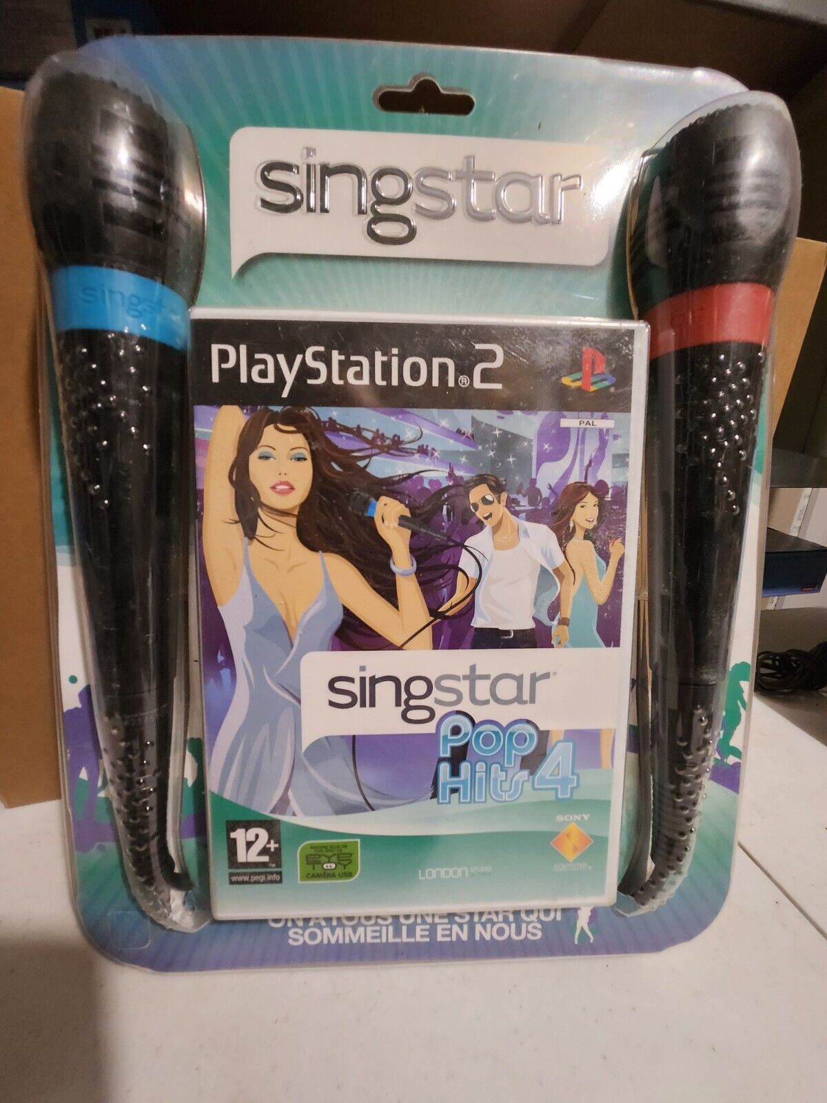 Jeu Ps2 Singstar Pop Hits 4 + 2 micros + adaptateur Usb