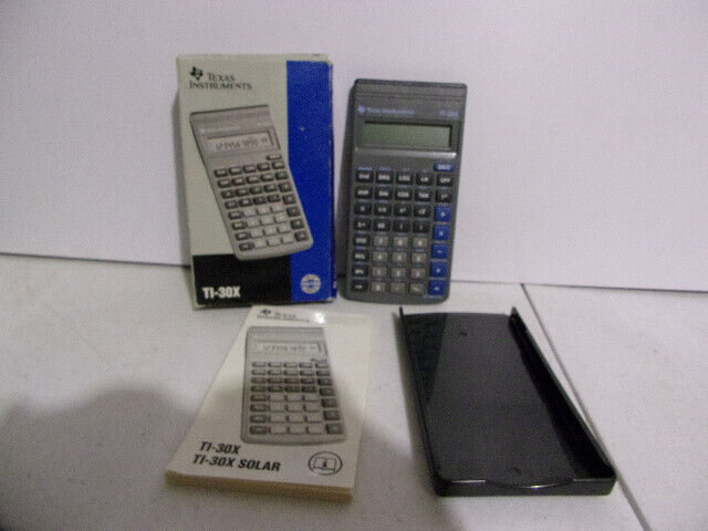 Calculatrice Texas instrument modèle TI-30X en boite notice