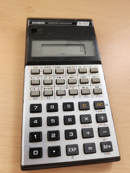 Calculatrice rétro vintage Casio FX-82A FX82A calculatrice