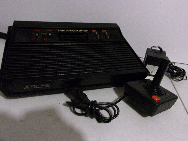 Console ATARI 2600 originale + 1 manette joystick + chargeur