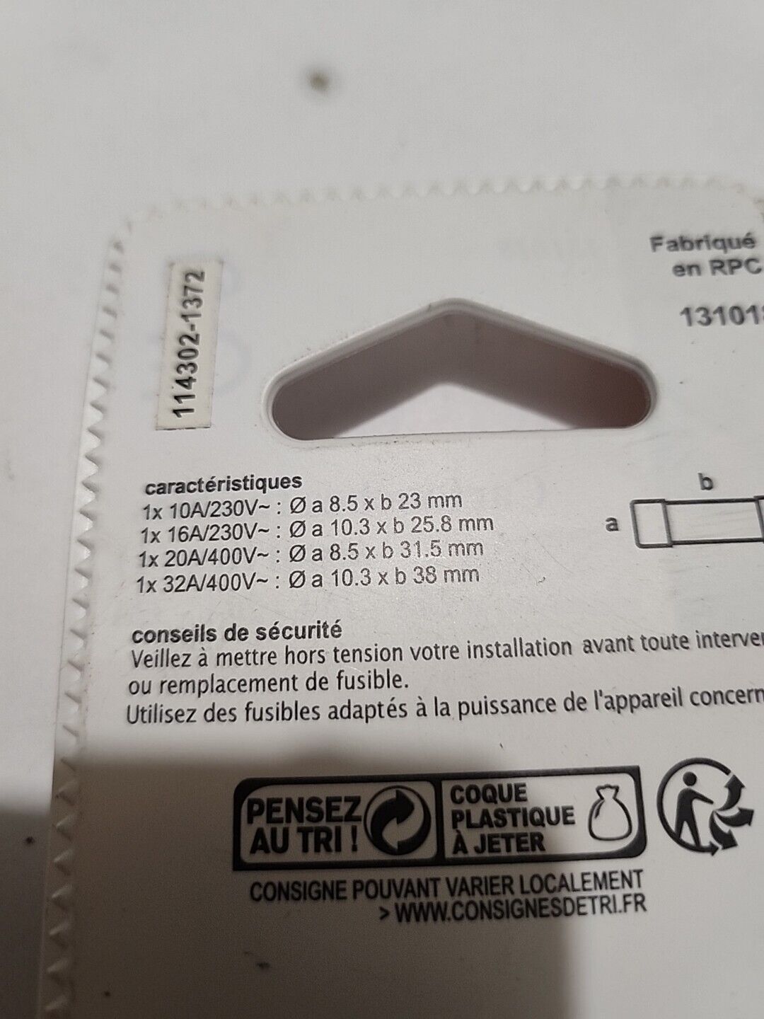 4 Fusibles  Assorties 1 De 10A 1 De 16A 1 De 20A 8 1 De 32A